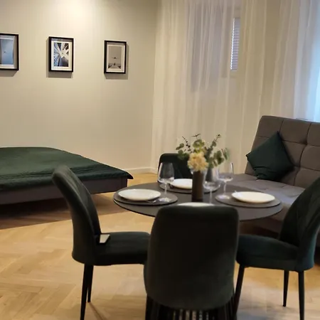 Belle Vue Elizabetes Apartment *